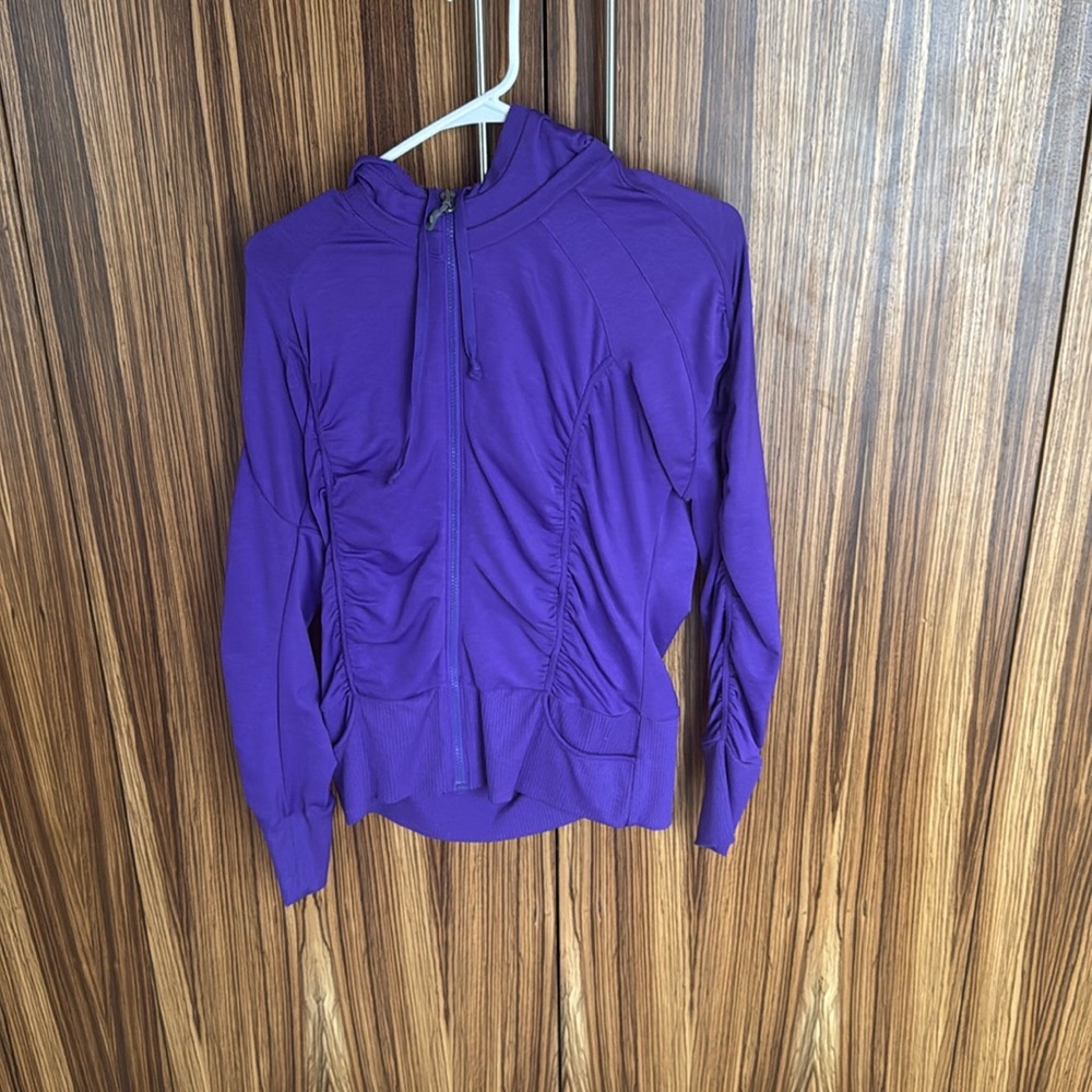 Zip up Athleta women’s jacket